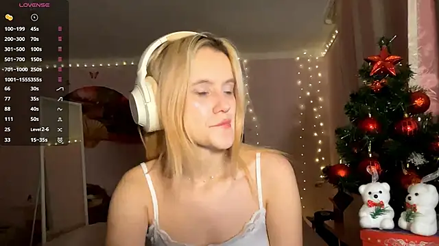 Snapshot of MelisaBloomy chatting on December 22, 3:20 pm MelisaBloomy online show from December 22, 3:20 pm