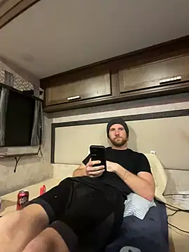 Snapshot of SparkledExtern chatting on February 1, 6:34 am SparkledExtern online show from February 1, 6:34 am