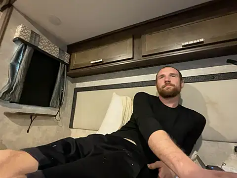 Snapshot of SparkledExtern chatting on February 3, 4:23 pm SparkledExtern online show from February 3, 4:23 pm