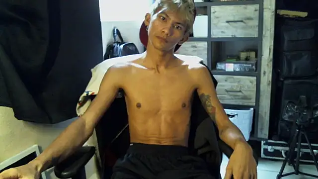 jhaycobXgarcia online show from March 6, 1:24 am