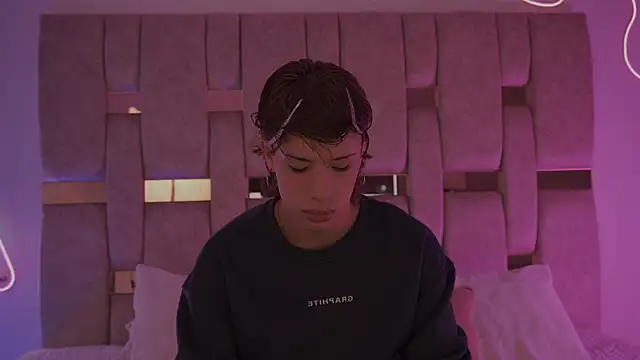 Snapshot of _SweetyAngel_ chatting on January 13, 11:26 am SweetyAngel online show from January 13, 11:26 am