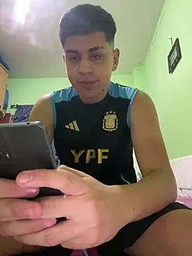 facundoociroo online show from February 8, 12:36 am