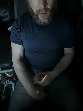 HouseOfHans online show from January 9, 7:04 pm