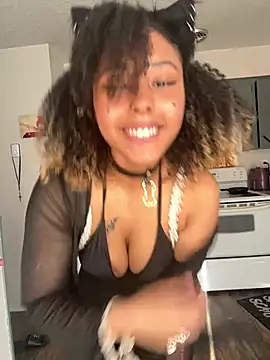 HonneyBunnyXO online show from May 30, 1:35 am