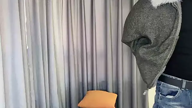 Snapshot of hafabva chatting on February 22, 2:34 am hafabva online show from February 22, 2:34 am