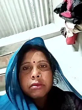 Snapshot of Shreya_pandit chatting on January 10, 12:45 am Shreya pandit online show from January 10, 12:45 am