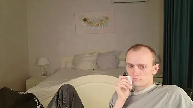 WeksaMur online show from April 6, 7:04 pm