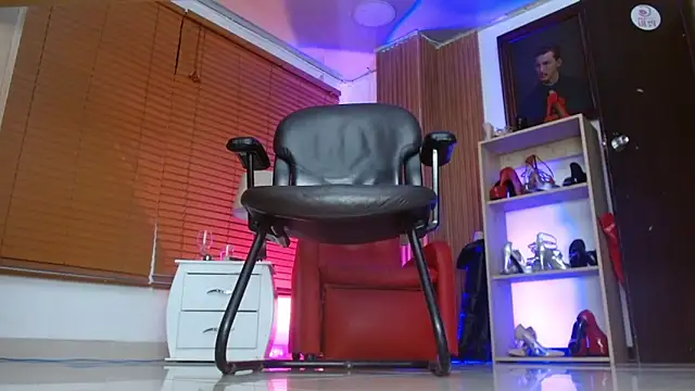 paola xm online show from March 27, 10:26 am