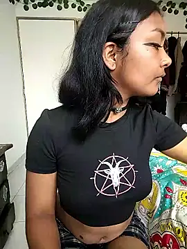 Luna 6 online show from January 7, 6:10 pm