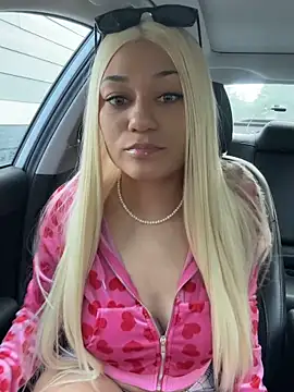 SassyDolphin online show from December 17, 9:10 pm