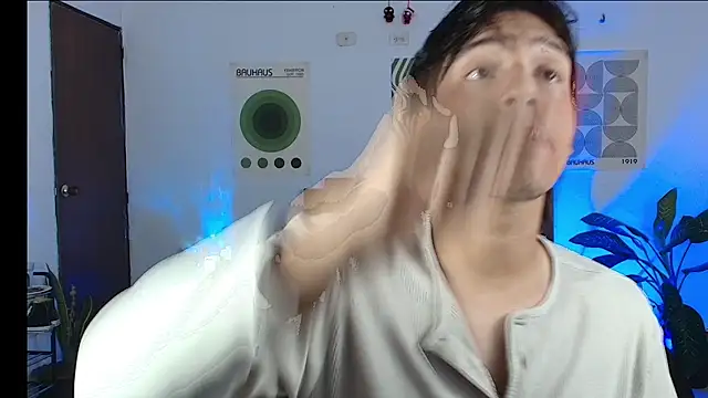 Snapshot of CrisotpherMoretti chatting on January 7, 5:48 pm CrisotpherMoretti online show from January 7, 5:48 pm