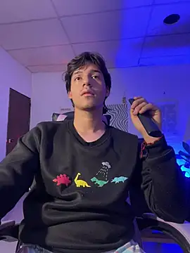 Snapshot of CrisotpherMoretti chatting on January 13, 9:31 pm CrisotpherMoretti online show from January 13, 9:31 pm