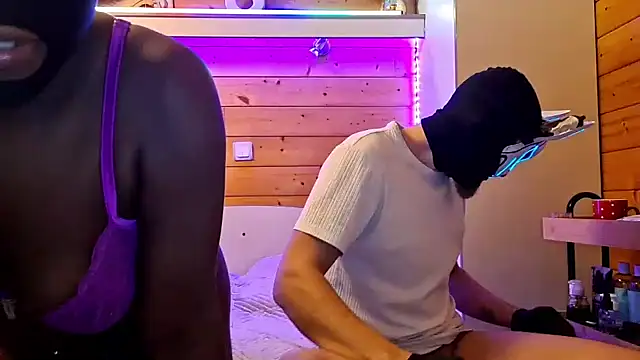 HairyEbonyCoupleliveporn online show from January 10, 10:25 pm