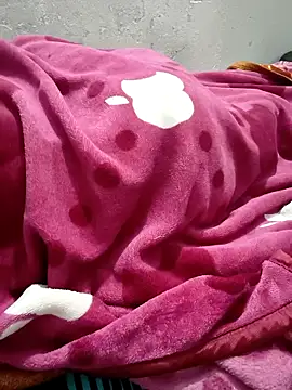 Snapshot of XPriti_x chatting on February 22, 8:40 pm XPriti x online show from February 22, 8:40 pm