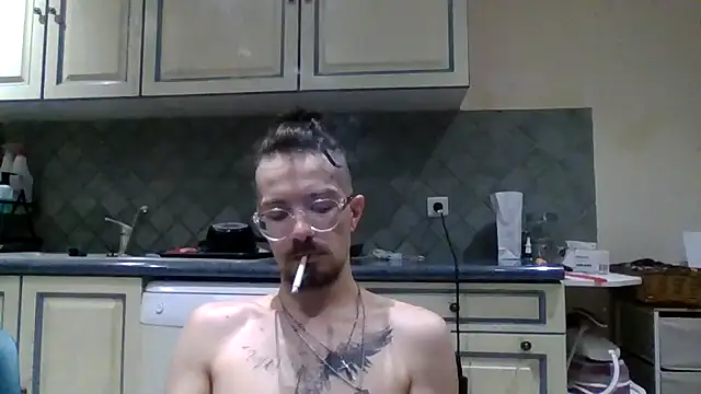 Snapshot of atreus69big chatting on June 25, 9:52 pm atreus69big online show from June 25, 9:52 pm