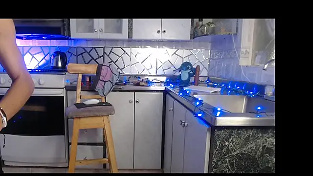 Snapshot of ABRAHAN_XO chatting on January 12, 12:54 pm ABRAHAN XO online show from January 12, 12:54 pm