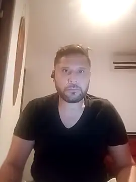 Snapshot of Doghg_13765bb chatting on December 15, 3:44 am Doghg 13765bb online show from December 15, 3:44 am