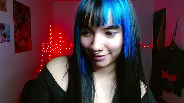 Snapshot of _Veronicaa_ chatting on April 30, 5:25 am Veronicaa online show from April 30, 5:25 am