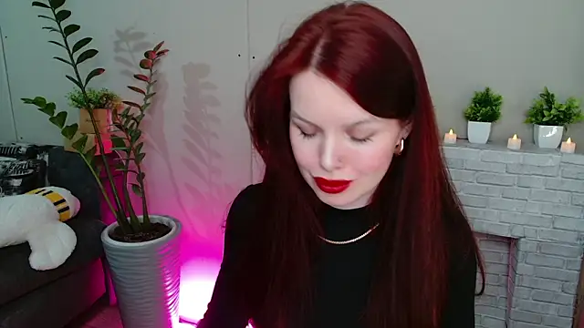 hot neighbor online show from February 27, 5:13 pm