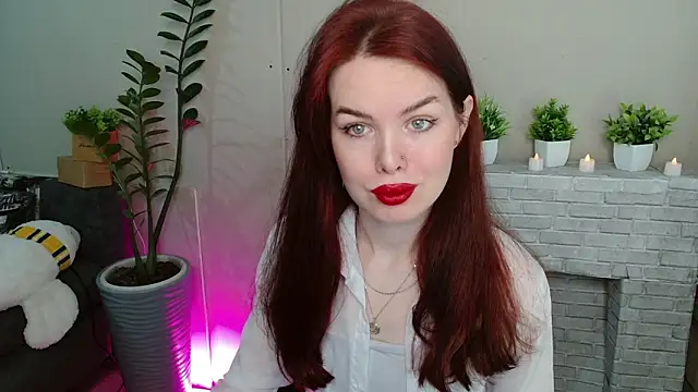 hot neighbor online show from March 4, 5:46 am