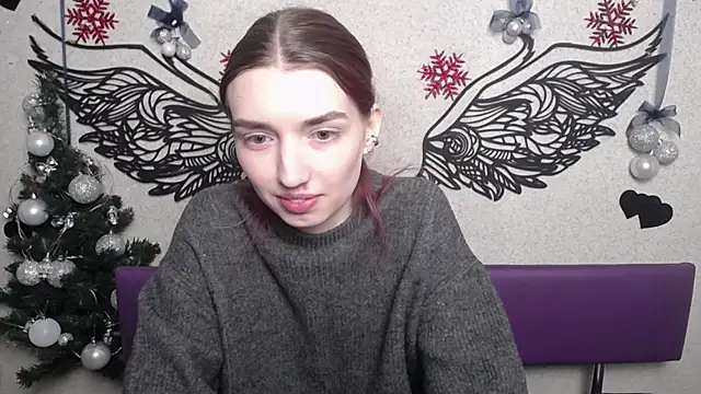 LisaDarcy online show from December 16, 2:00 pm