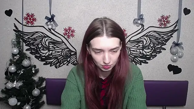 LisaDarcy online show from December 20, 6:09 am