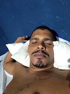 marreta240675 online show from April 13, 11:16 am