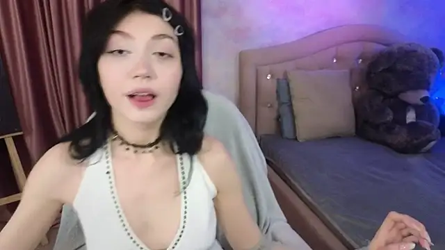 Mila Whelson online show from February 13, 9:55 pm