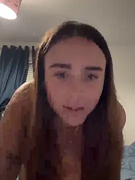 Snapshot of MillieB chatting on January 6, 10:34 pm MillieB online show from January 6, 10:34 pm