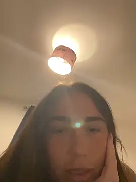 Snapshot of MillieB chatting on February 3, 4:23 pm MillieB online show from February 3, 4:23 pm