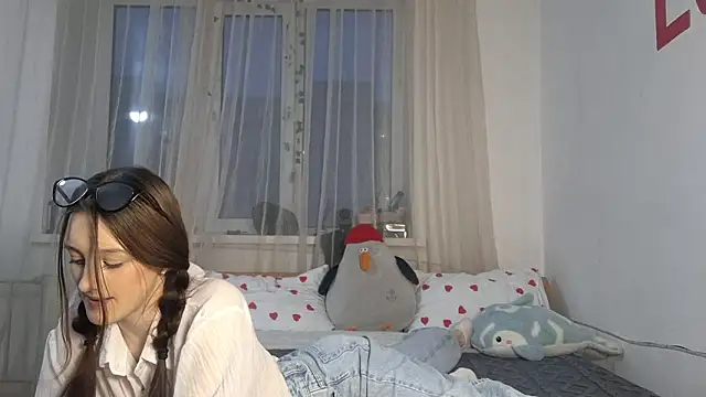 LisaBoddy online show from February 9, 12:09 pm