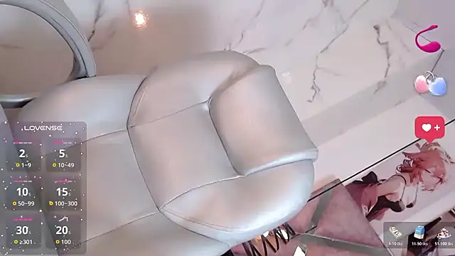 Snapshot of Gabydevilll chatting on March 12, 1:06 pm Gabydevilll online show from March 12, 1:06 pm