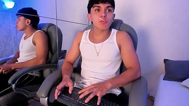  TaylorBlack online show from February 18, 12:12 pm