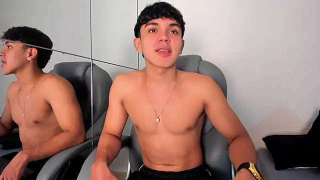  TaylorBlack online show from March 9, 11:47 am