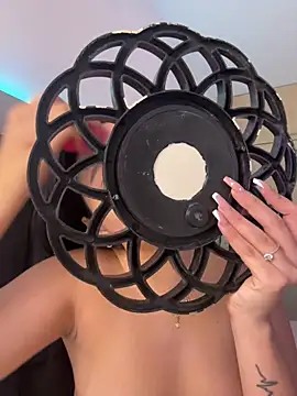 Camila sanchez25 online show from July 16, 7:31 pm