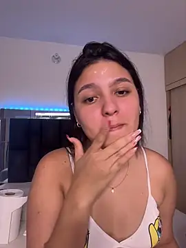 Camila sanchez25 online show from July 30, 8:30 pm