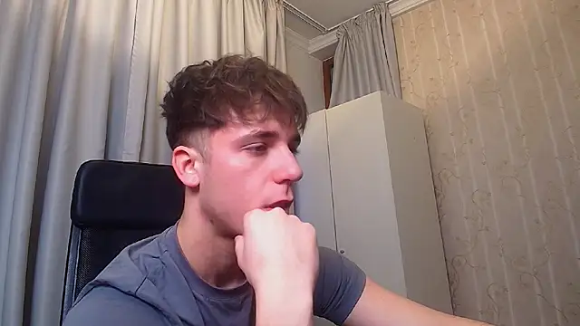 KellenWest online show from February 24, 5:16 am