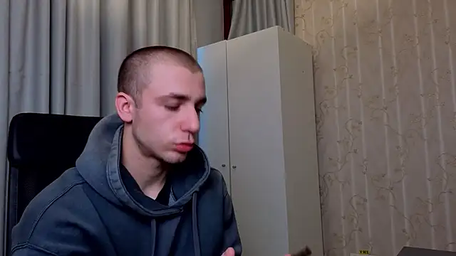 KellenWest online show from April 7, 4:13 am