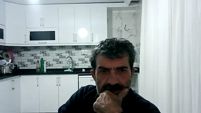 Snapshot of kobra21turki chatting on April 20, 4:54 pm kobra21turki online show from April 20, 4:54 pm
