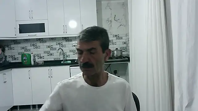 Snapshot of kobra21turki chatting on April 26, 4:48 pm kobra21turki online show from April 26, 4:48 pm
