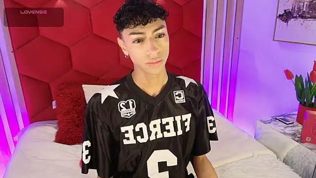 Owen JP online show from April 27, 3:04 am