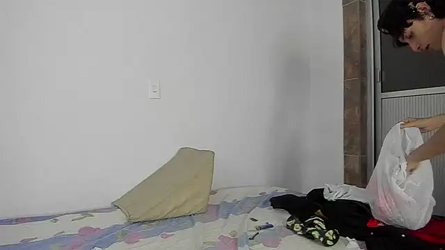 cirosky elchicopolla online show from February 2, 4:44 am