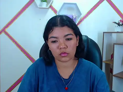 Snapshot of Heidy_Colins chatting on December 18, 1:55 am Heidy Colins online show from December 18, 1:55 am