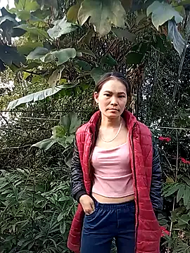 Snapshot of Girl_cutee chatting on January 13, 9:25 am Girl cutee online show from January 13, 9:25 am