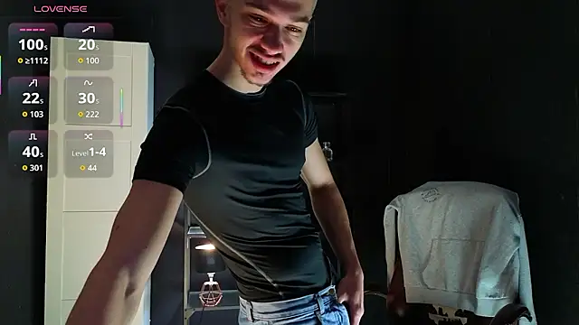 KaydenDrew online show from March 30, 4:35 am