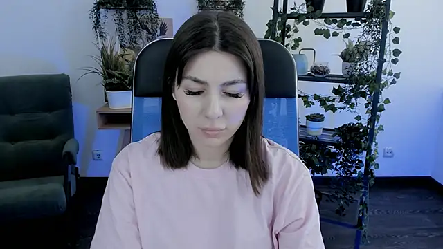 DiRosie online show from March 12, 7:14 am