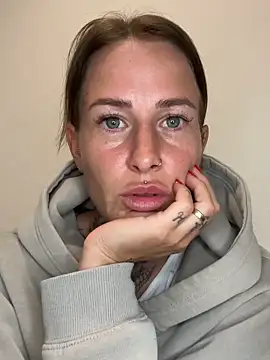 Klarry69 online show from April 15, 6:48 pm