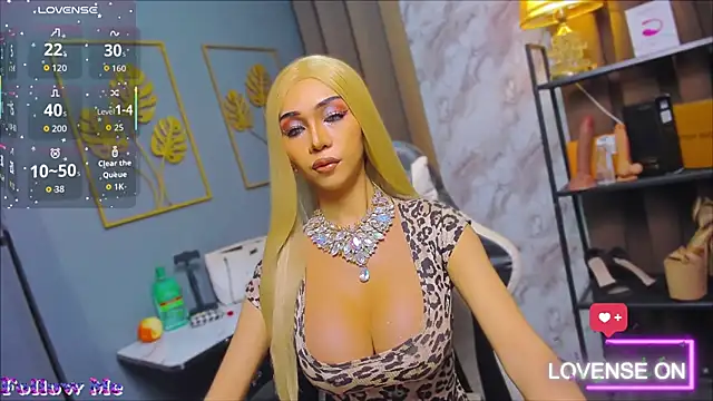 CelinaWintour online show from February 24, 5:44 pm