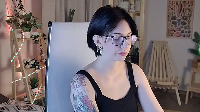 ElenaSomerhalder online show from January 11, 9:36 am