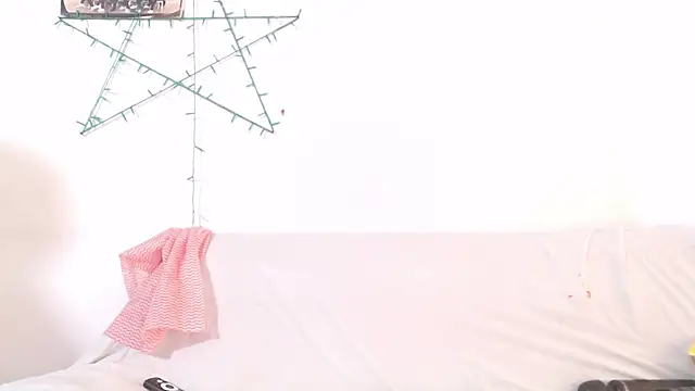 litte ebonyx online show from February 11, 8:58 pm